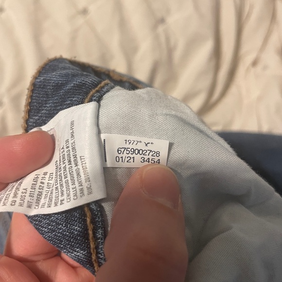 American Eagle Outfitters Floral Hand Embroidered High Rise Jeans - Picture 6 of 6